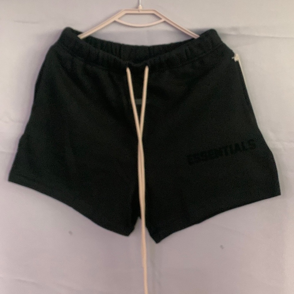 Men’s Fear Of God 🏖️ Essentials 🩳 Shorts
